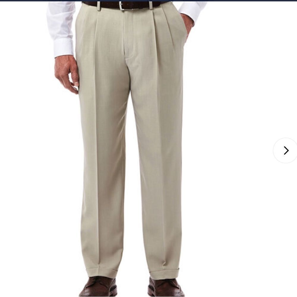 Haggar Classic Fit E-Clo Pleated Kaki Dress Pants- NEW With Tags